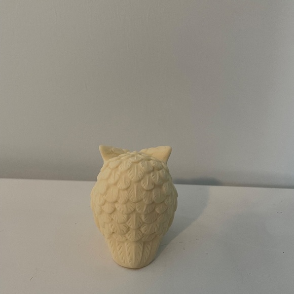 Carved Ivory Owl, Tagua Nut Owl - Picture 3 of 4